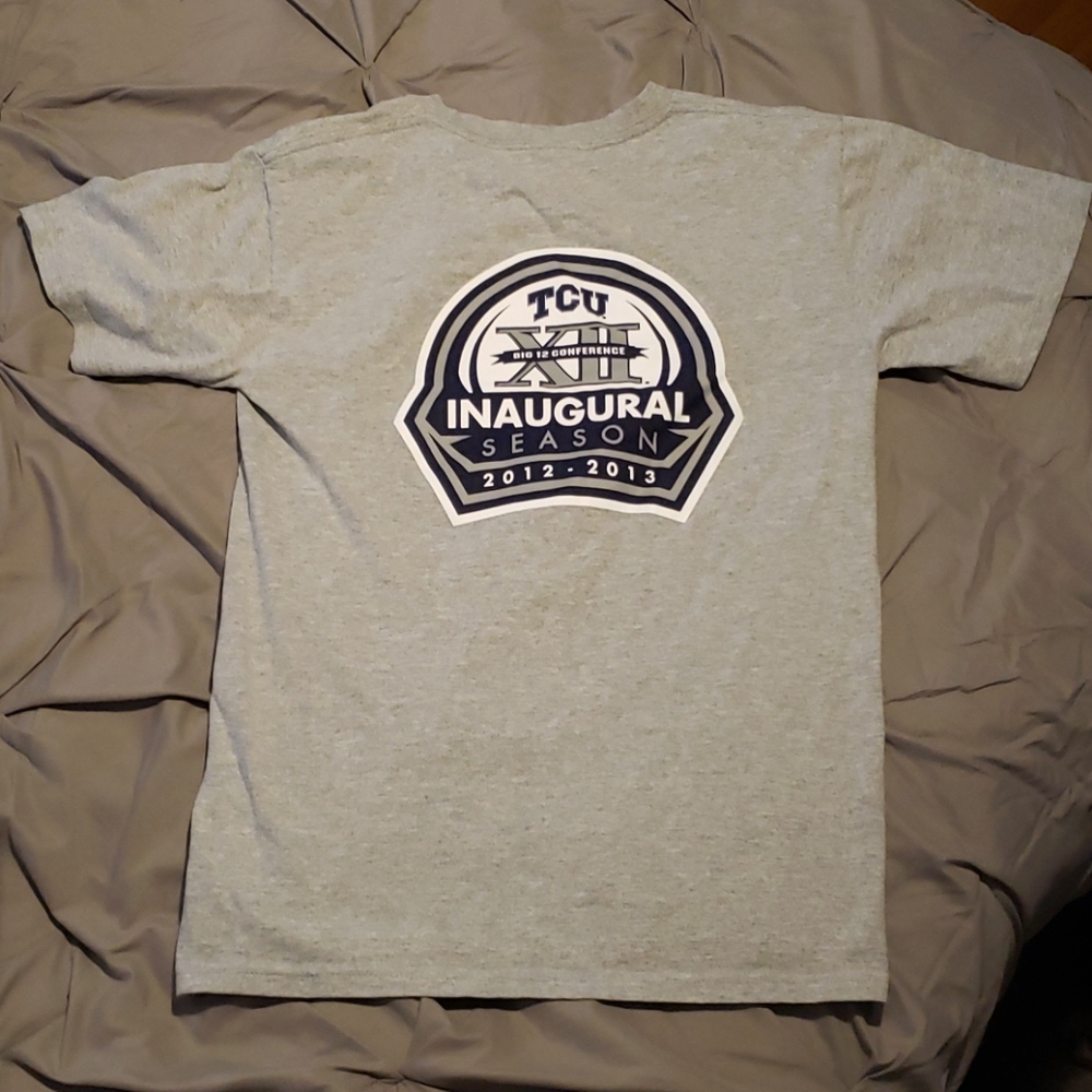 🌷🌷TCU T-shirt🌷🌷
